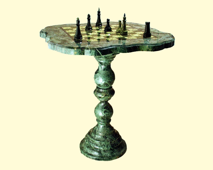 Шахматный стол в подарок или для личного пользования